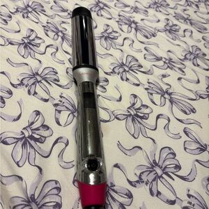 Blowpro Silver and Pink Hair Curler